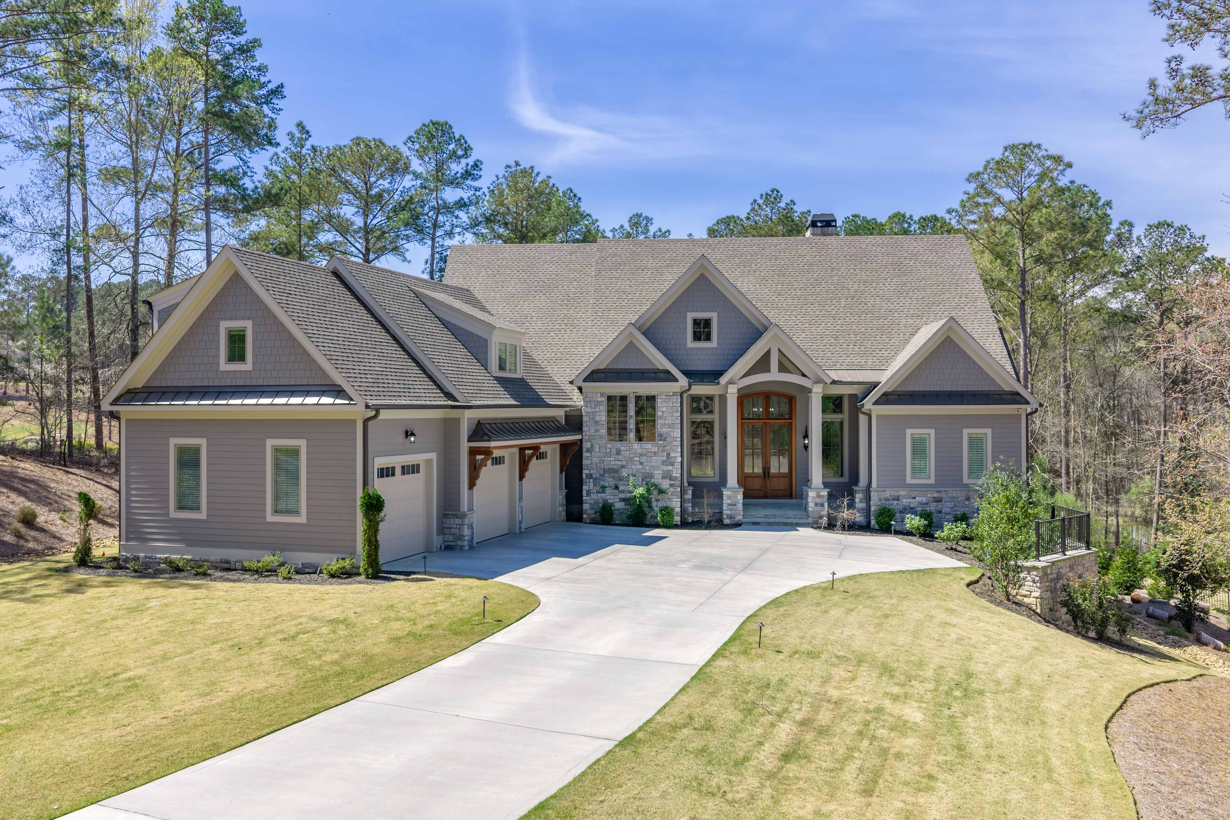 1100 Fox Bend image 3